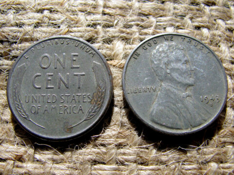 1943 penny that looks silver. photo by crawfish head on Flickr 1943 penny that looks silver.