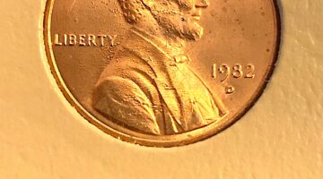 This is a 1982-D small date penny