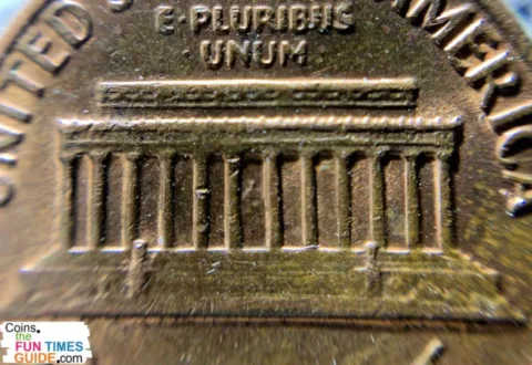 Notice the lines connecting the roof to the rest of the building are extremely weak on this floating roof penny.