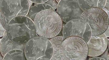 Here is the official list of U.S. half dollar coin errors.