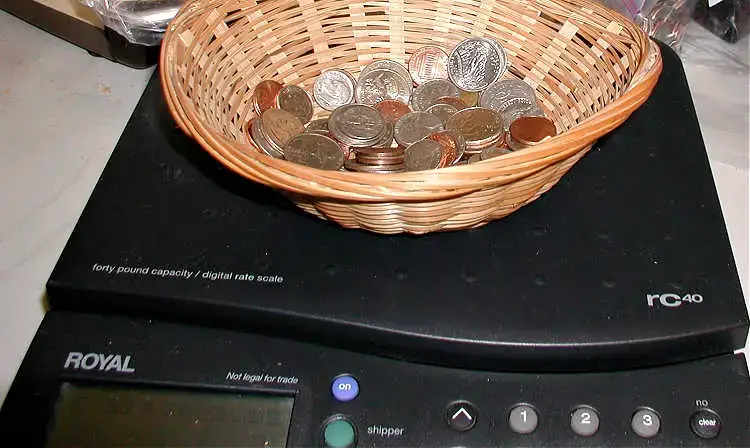  Sie fragen sich, wie viel Münzen wiegen? Hier ist der ultimative Leitfaden zum Wiegen von Münzen und der offiziellen U.S. münzgewichte für jede Stückelung.