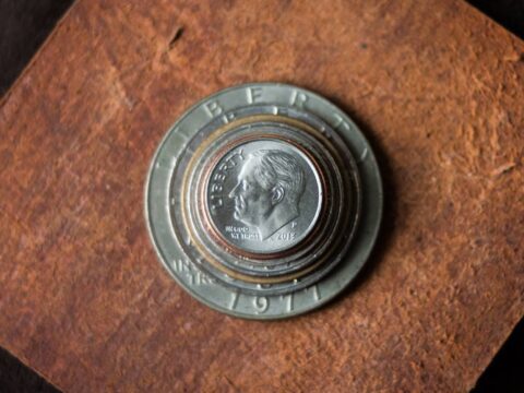 Grading U.S. Dimes: Here's how to determine the grade (condition) of your circulated dimes -- Roosevelt dimes, Mercury dimes, and Barber dimes. photo by kevinomara on Flickr Grading U.S. Dimes: Here's how to determine the grade (condition) of your circulated dimes -- Roosevelt dimes, Mercury dimes, and Barber dimes.
