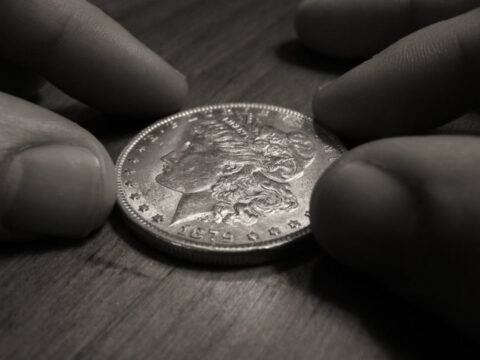 When you have coins for sale, it's important to zoom in as close as possible to get clear, non-blurry photos of coins.