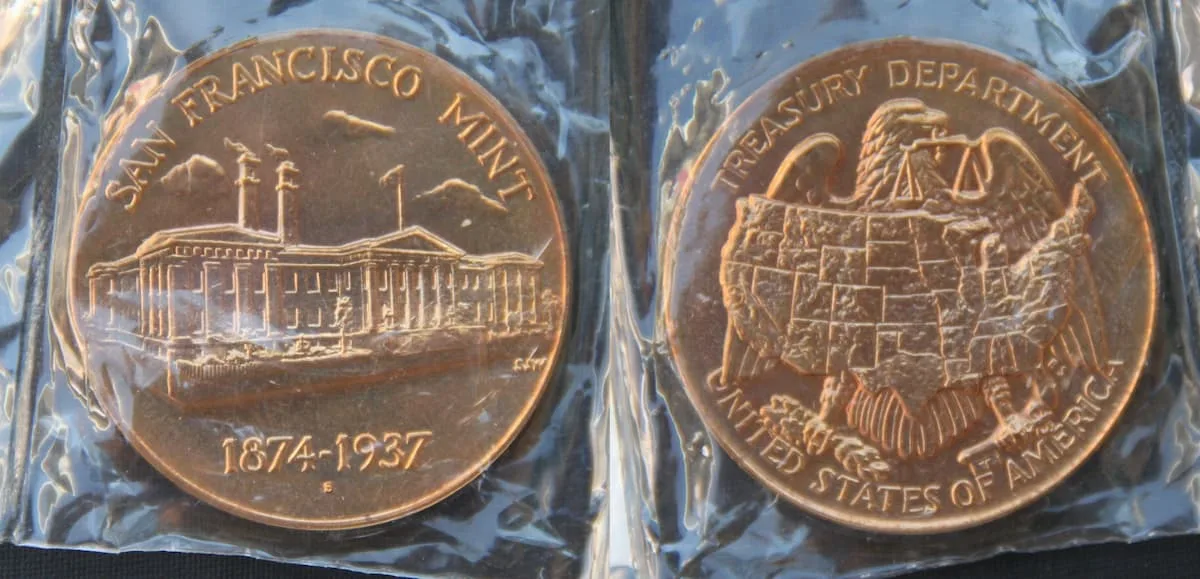 A medal honoring the San Franscisco Mint building that operated from 1874 through 1937 and was known as "The Granite Lady."