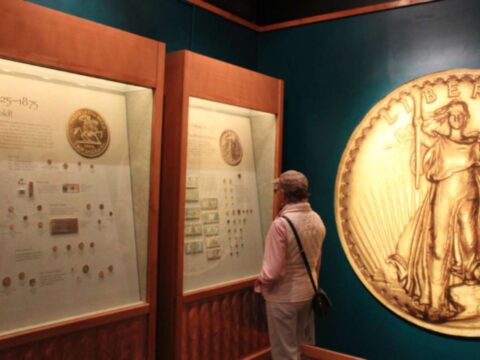 smithsonian-museum-rare-coins-stories-on-money Rare Coins Smithsonian Museum