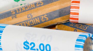 U.S. nickel coin rolls explained. How many nickels in a roll?